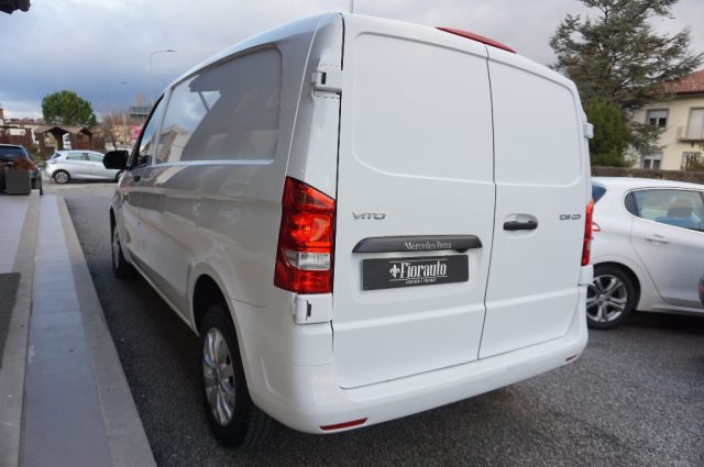 MERCEDES-BENZ Vito 109 CDI PC Furgone Compact Business Immagine 4