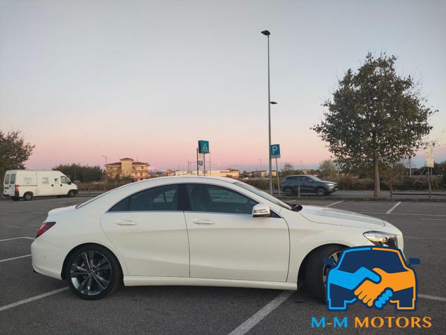 MERCEDES-BENZ CLA 200 d Automatic Premium Immagine 1