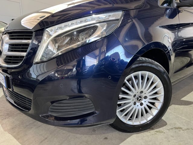 MERCEDES-BENZ Vito V 220d Autom.Executive Business Long 7 POSTI Immagine 3