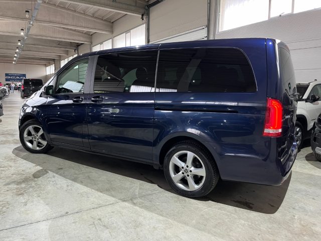 MERCEDES-BENZ Vito V 220d Autom.Executive Business Long 7 POSTI Immagine 4