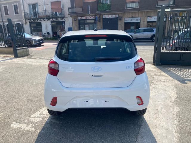 HYUNDAI i10 1.0 MPI Connectline con Retrocamera Immagine 3