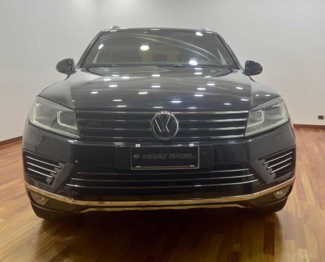 VOLKSWAGEN Touareg 3.0 TDI 204 CV tiptronic BlueMotion Sport R-LINE Immagine 1