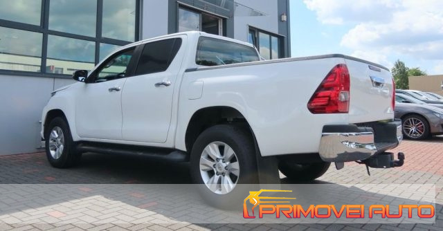 TOYOTA Hilux 2.4 D-4D 4WD 4 porte Double Cab Immagine 4