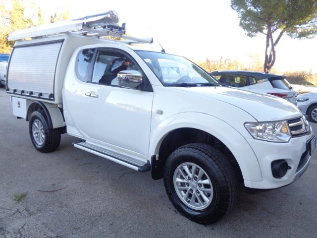 MITSUBISHI L200 2.5 DI-D/136CV Club Cab Int ALLESTITO 4 POSTI Immagine 0