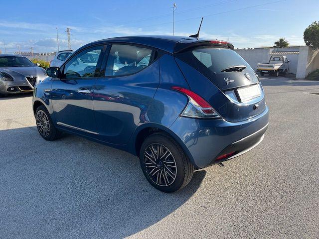 LANCIA Ypsilon 1.0 FireFly 5 porte S&S Hybrid Gold Immagine 3