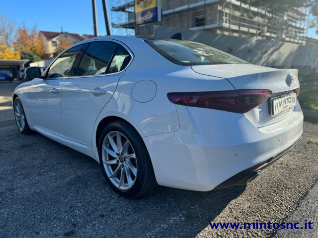 ALFA ROMEO Giulia 2.2 Turbodiesel AT8 180 CV Super Immagine 1