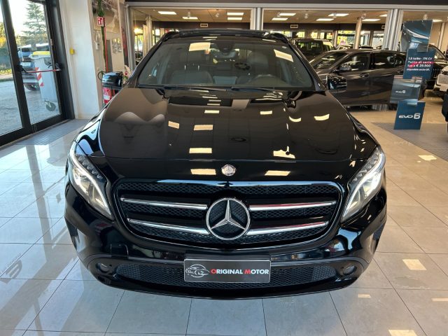 MERCEDES-BENZ GLA 200 d Automatic 4Matic Sport NIGHT EDITION Immagine 0