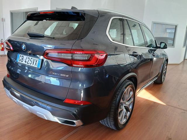 BMW X5 xDrive30d 48V xLine Immagine 2