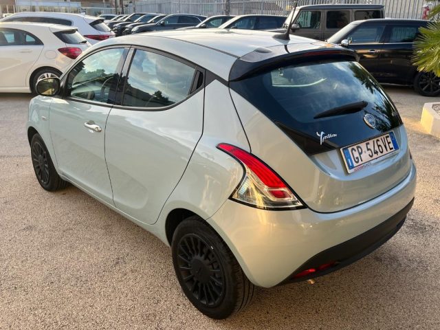 LANCIA Ypsilon 1.0 FireFly 5 porte S&S Hybrid Gold Immagine 3