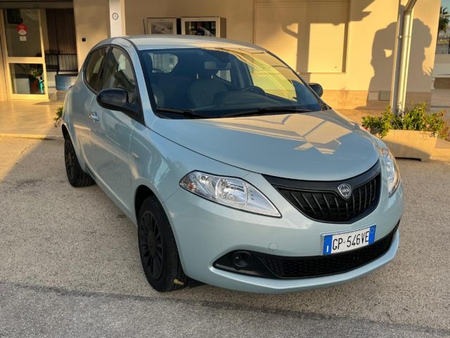 LANCIA Ypsilon 1.0 FireFly 5 porte S&S Hybrid Gold Immagine 0