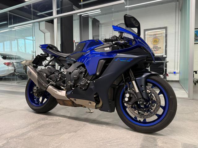 YAMAHA YZF R1 AKRAPOVIC*PROMO* Immagine 1