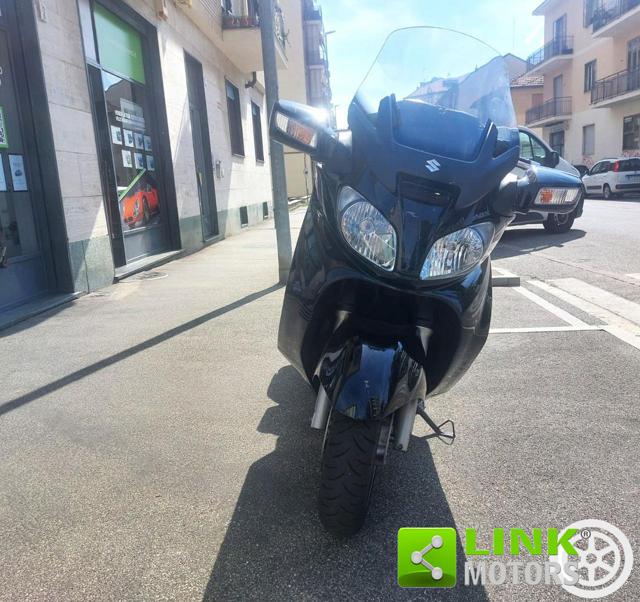 SUZUKI Burgman AN 650 AN 650 EXECUTIVE CON SOLI 32 MILA KM! Immagine 4