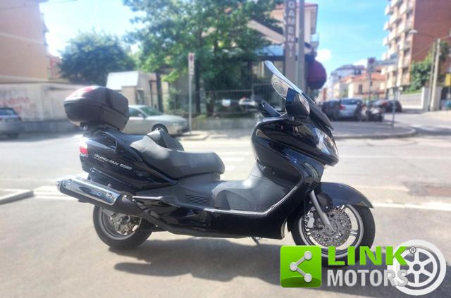 SUZUKI Burgman AN 650 AN 650 EXECUTIVE CON SOLI 32 MILA KM! Immagine 3