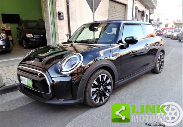 MINI Cooper SE Classic (auto dimostrativa - km0) super full Immagine 0