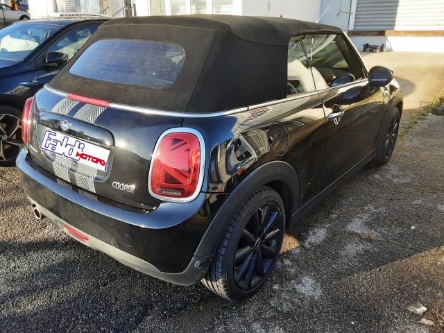 MINI Cooper 1.5 Cooper Hype Cabrio Autom. Immagine 2