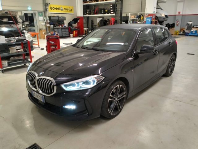 BMW 116 d 5p. Msport Sedili a guscio M-Sport Full LED Immagine 0