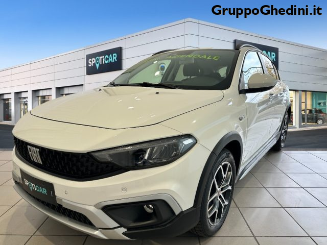 FIAT Tipo 1.5 Hybrid DCT 5 porte Cross Immagine 0