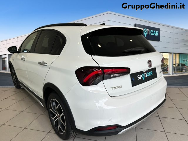 FIAT Tipo 1.5 Hybrid DCT 5 porte Cross Immagine 2