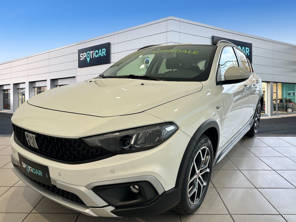 FIAT Tipo 1.5 Hybrid DCT 5 porte Cross Ibrida km 0