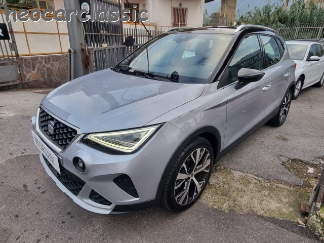 SEAT Arona 1.0 TGI XPERIENCE Immagine 2