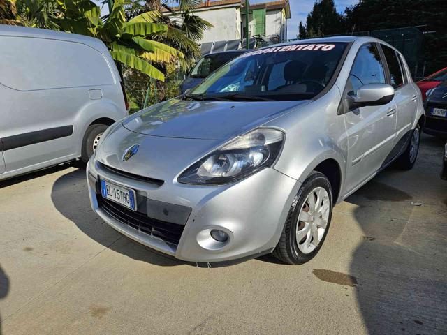 RENAULT Clio 1.2 16V 5 porte Dynamique  NEOPATENTATO OK NAVI OK Immagine 2