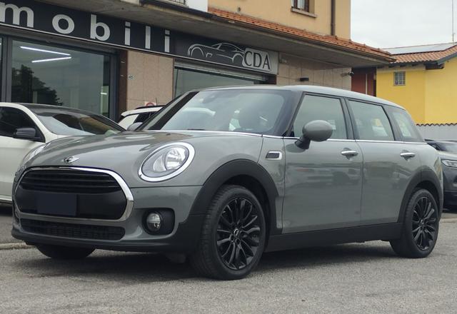 MINI Clubman 1.5 One AUT. BOOST 17" Sport PDC Sed.Risc keyless Immagine 0