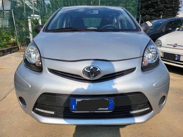 TOYOTA Aygo 1.0 12V VVT-i 5 porte Lounge Connect NEOPATENTATI Immagine 1