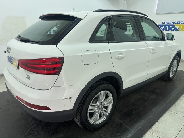 AUDI Q3 2.0 tdi Business quattro 140cv Immagine 3