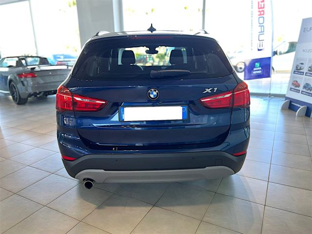 BMW X1 sDrive 18d Business Auto Immagine 4