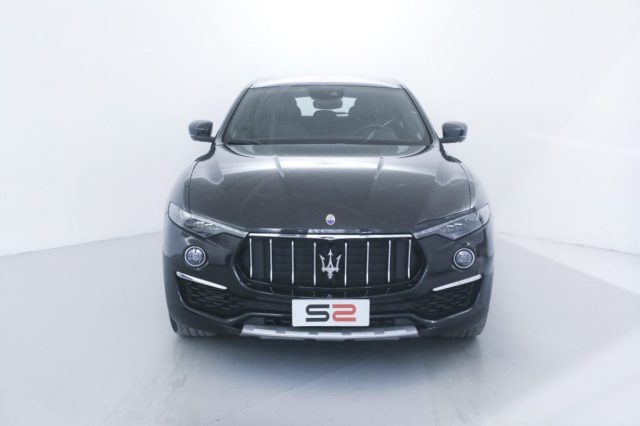 MASERATI Levante V6 Diesel AWD Granlusso/SEDILI PELLE VENTILATI Immagine 2