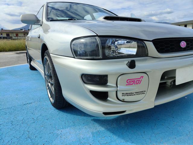 subaru impreza 2.0 wrx turbo interni blu