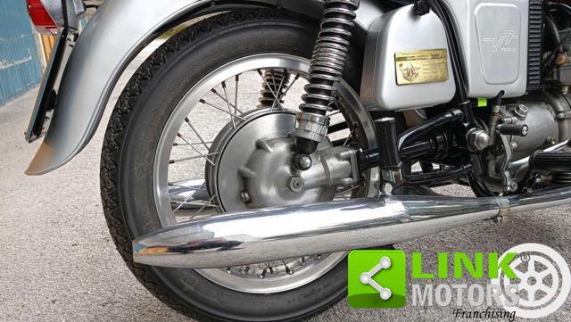 MOTO GUZZI V7 700 prima serie Immagine 3