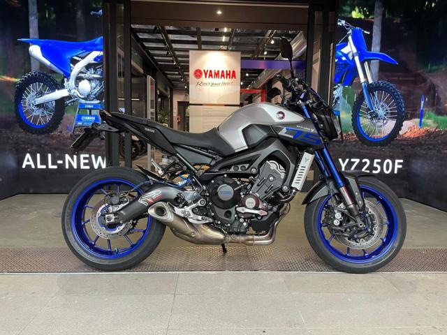 YAMAHA MT-09 . Immagine 0