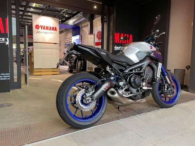 YAMAHA MT-09 . Immagine 2