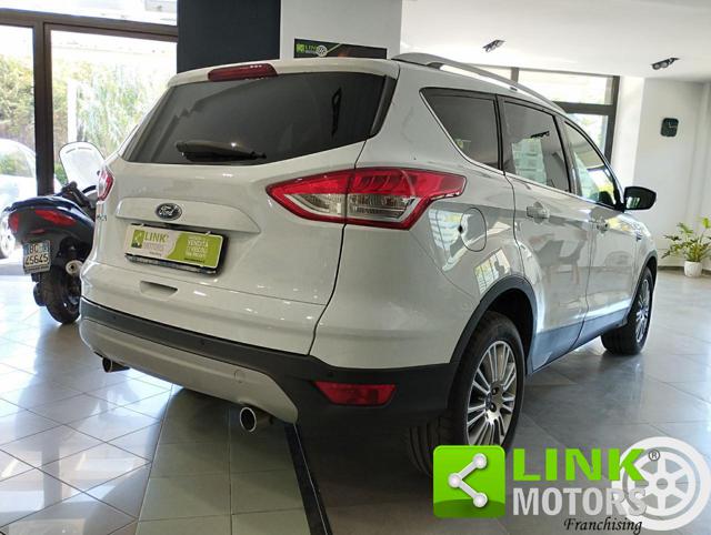 FORD Kuga 2.0 TDCI 140 CV 4WD Titanium Immagine 2