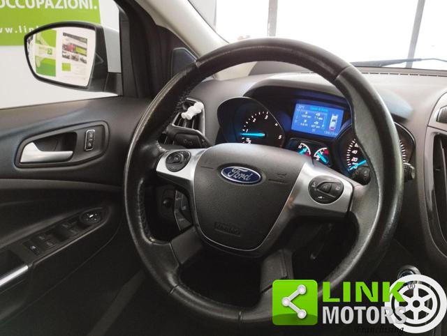 FORD Kuga 2.0 TDCI 140 CV 4WD Titanium Immagine 3