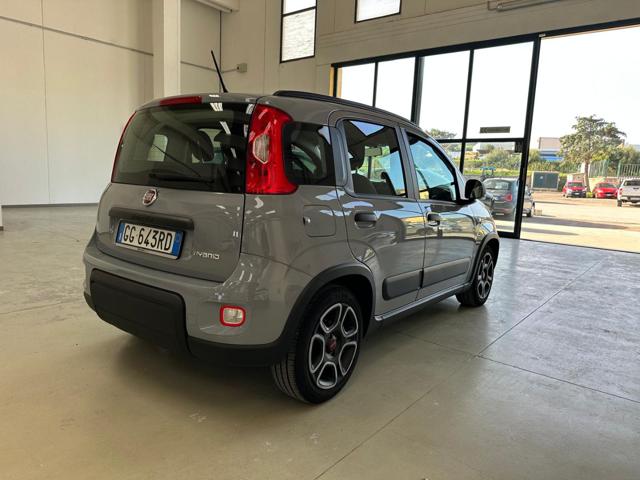 FIAT Panda 1.0 FireFly S&S Hybrid City Life Immagine 2