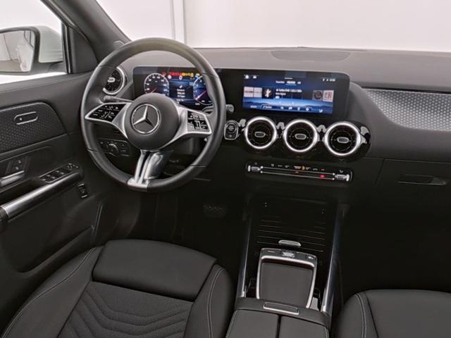 MERCEDES-BENZ GLA 200 Automatic Progressive Advanced Immagine 4