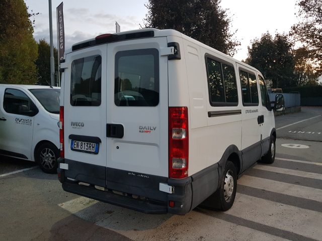 IVECO Daily 9 POSTI PULMINO Immagine 4