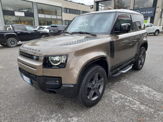 LAND ROVER Defender 90 3.0D I6 200 CV AWD Auto X-Dynamic SE Immagine 2