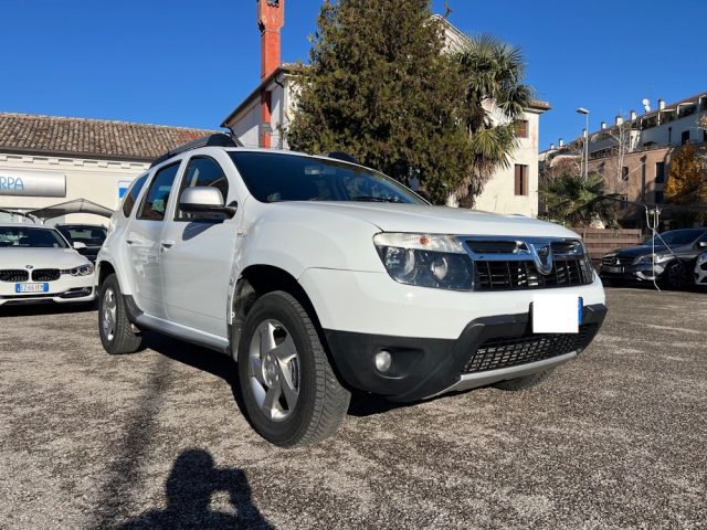 DACIA Duster 1.5 dCi 90CV 4x4 Lauréate GANCIO TRAINO Immagine 0