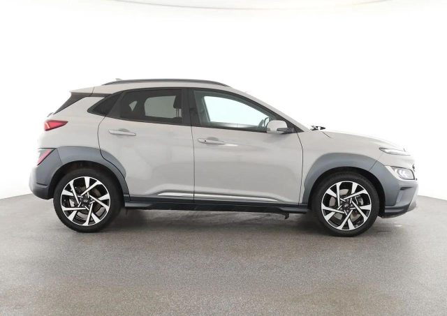 HYUNDAI Kona 1.6 T-GDI PRIME LED GlassSD HUD NAV ACC Immagine 3