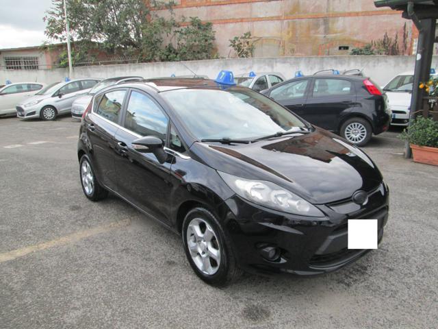 FORD Fiesta 1.4 3 porte Bz.- GPL Titanium Immagine 2