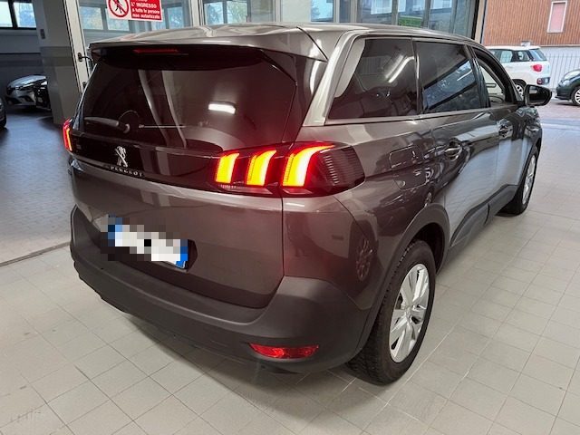 PEUGEOT 5008 BlueHDi 130 S&S EAT8 Business Immagine 3