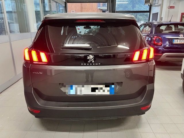 PEUGEOT 5008 BlueHDi 130 S&S EAT8 Business Immagine 4