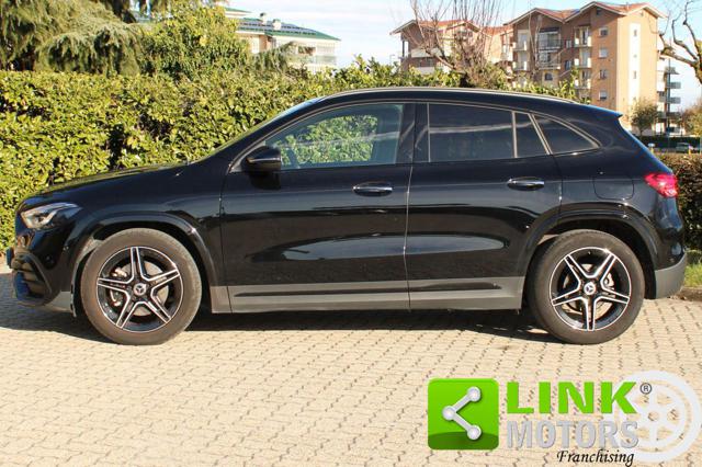 MERCEDES-BENZ GLA 200 d 150 CV Premium AMG Night Edition Automatic Immagine 1