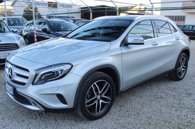 MERCEDES-BENZ GLA 200 d Automatic Enduro Immagine 0