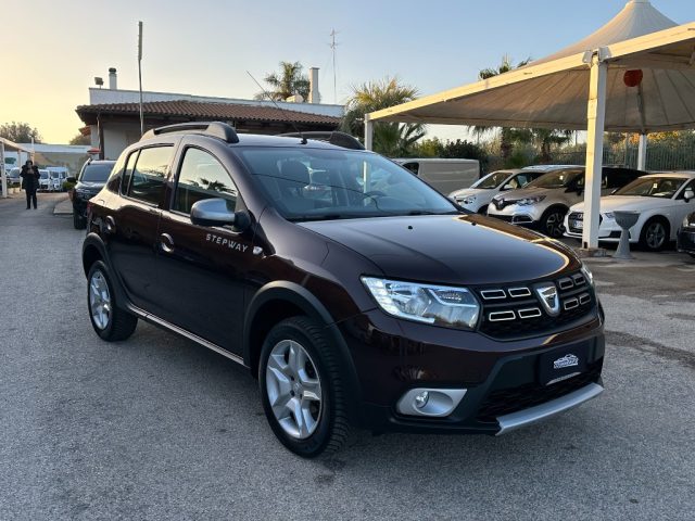 DACIA Sandero Stepway 1.5 dCi 8V 90CV BRAVE EDITION  MY 17 Immagine 0