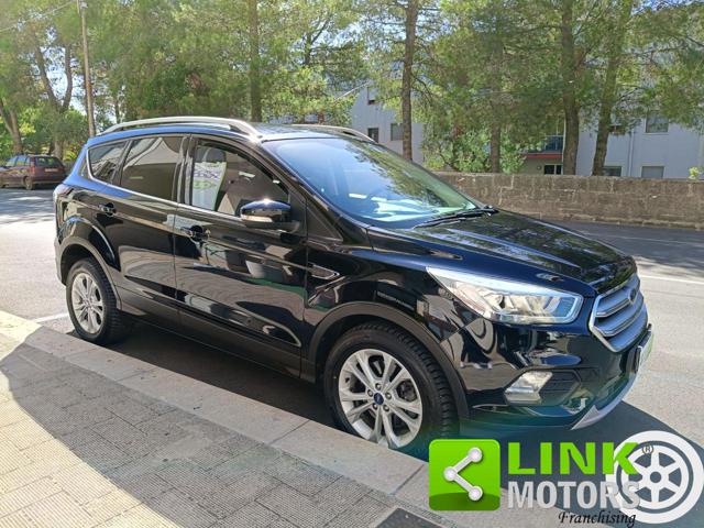 FORD Kuga 1.5 TDCI 120 CV S&S 2WD Powershift Business Immagine 1