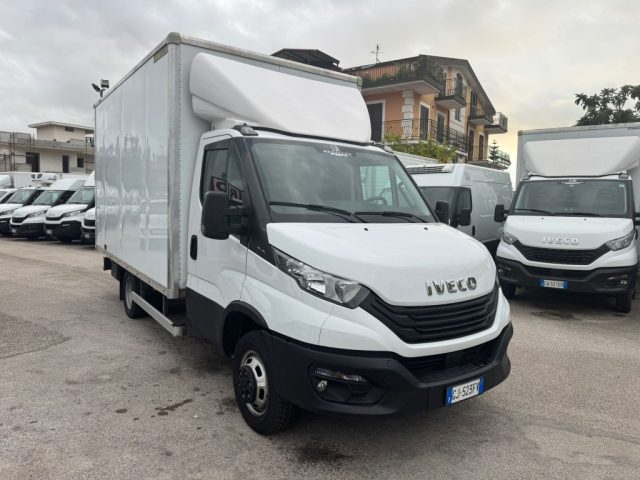 IVECO DAILY 35C16 3.0 E6  FURGONATO Immagine 1